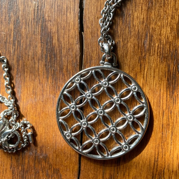 Fossil Necklace - Picture 3 of 4